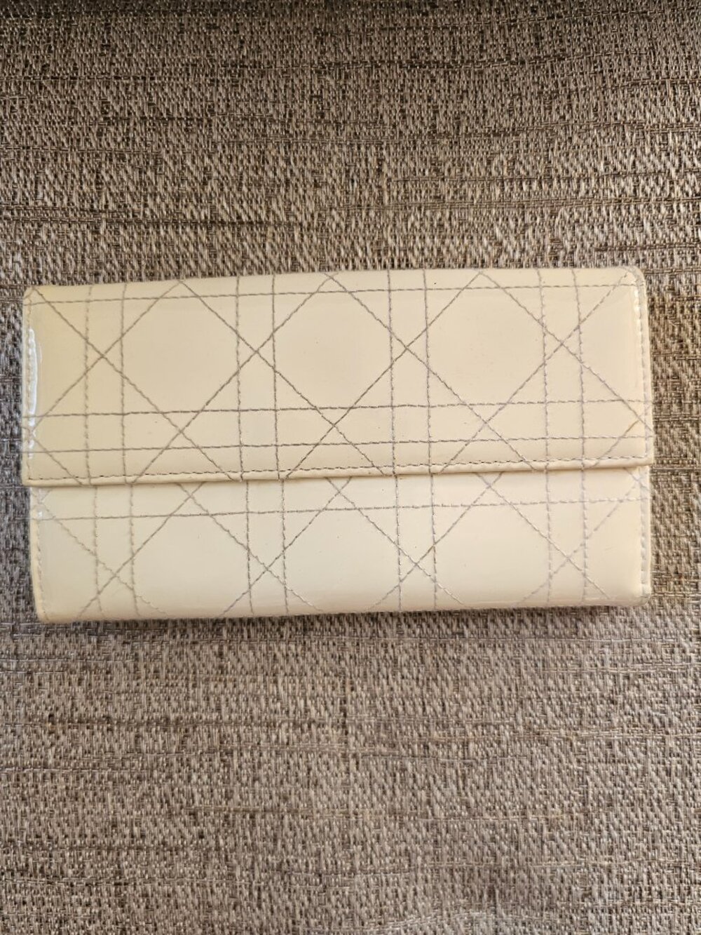 DIOR Cannage Quilted Patent Leather Continental Wallet Box, Dust Bag & Authentic - Picture 8 of 15